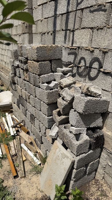 Шлакоблок рабочий 80 штук