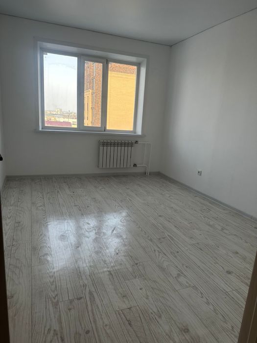 Продам квартиру в новостройкк