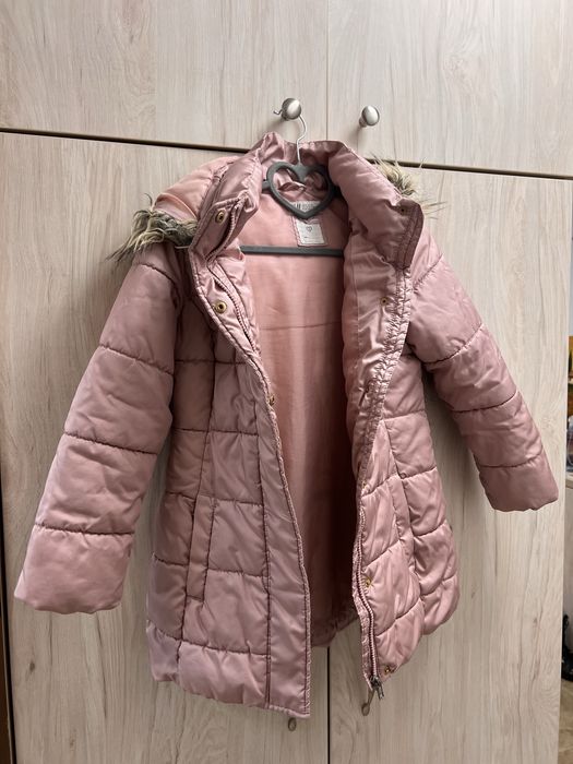 Geaca iarna 134 h&m 40 ron x1 sau 35 ron x2 (70 ron)
