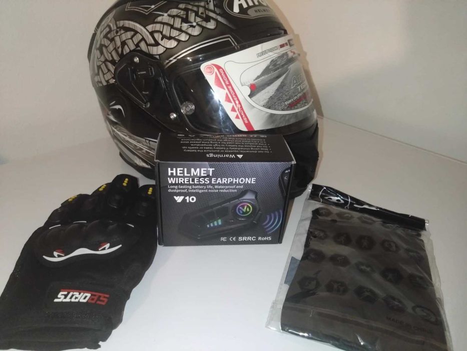 Casca moto  Airoh Marimea XL, +manusi+cagula+Sistem de comunicare