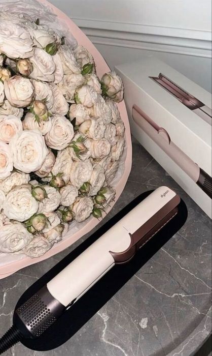 Новый Dyson Airwrap Styler версия с кейсом