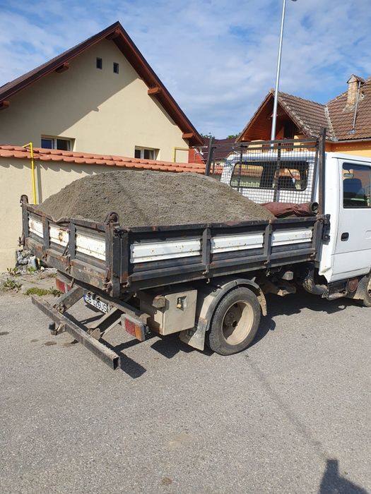 Isuzu NPR basculabil