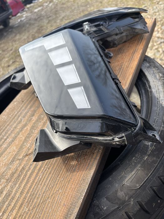 Халоген Mitsubishi Colt/Renault Clio