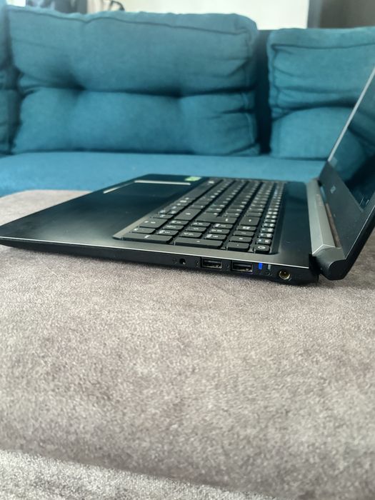 Acer gaming• i7-7500u• 12gb ram• Nvidia 2gb• SSD 256gb•