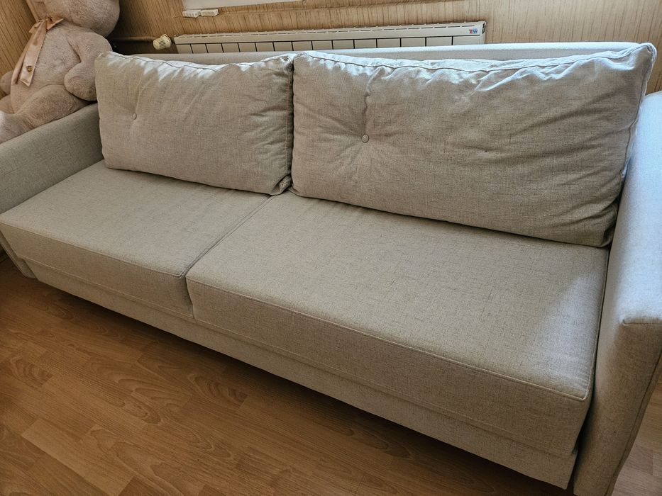 Разтегателен диван