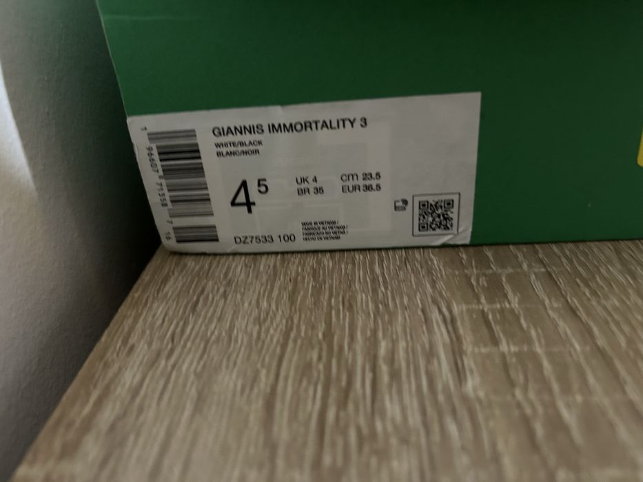 Vând immortality 3 mărimea 36,5