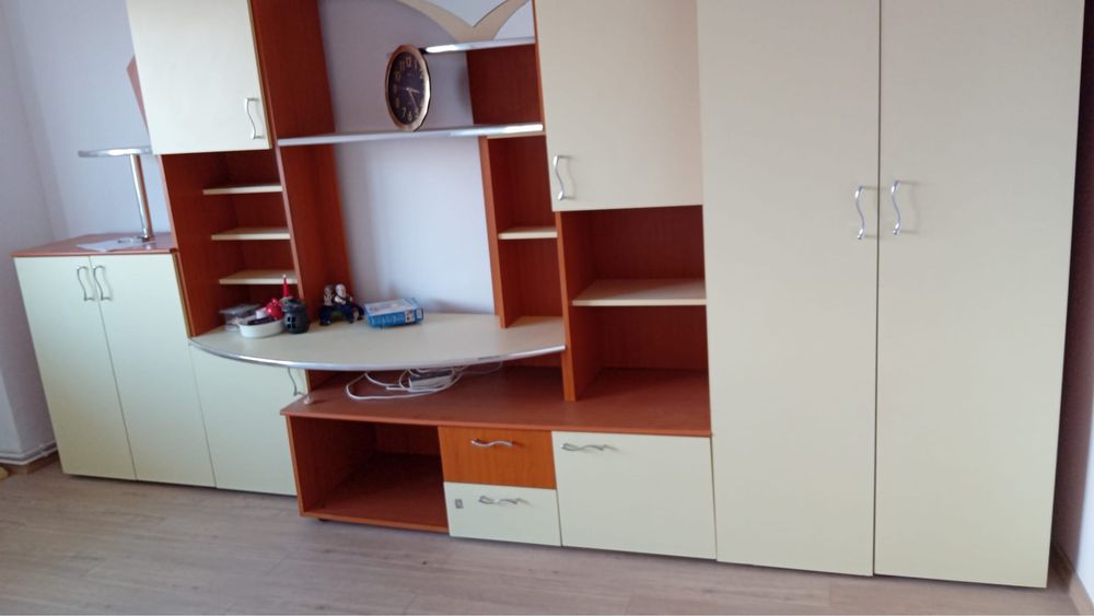 Corp de Mobilier de Sufragerie