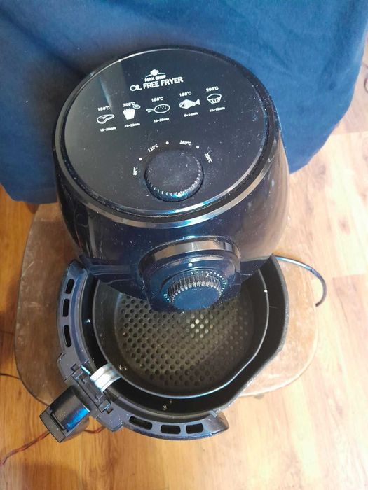 чисто нов фритюрник с горещ въздух (еърфрайър) Max Chef Oil Free Fryer