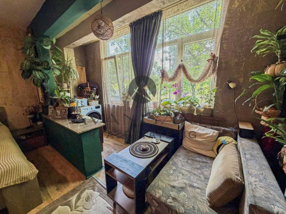 Продава се Тристаен апартамент в Пловдив, Христо Смирненски - 68 кв.м за 2100 €/кв.м - Снимка #3