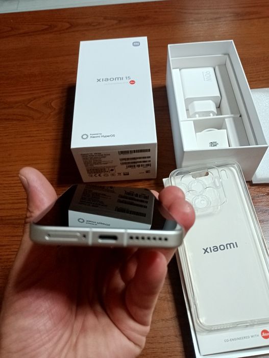 Xiaomi 15 смартфон