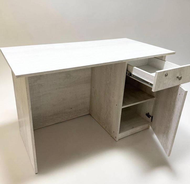 Продается стол - парта