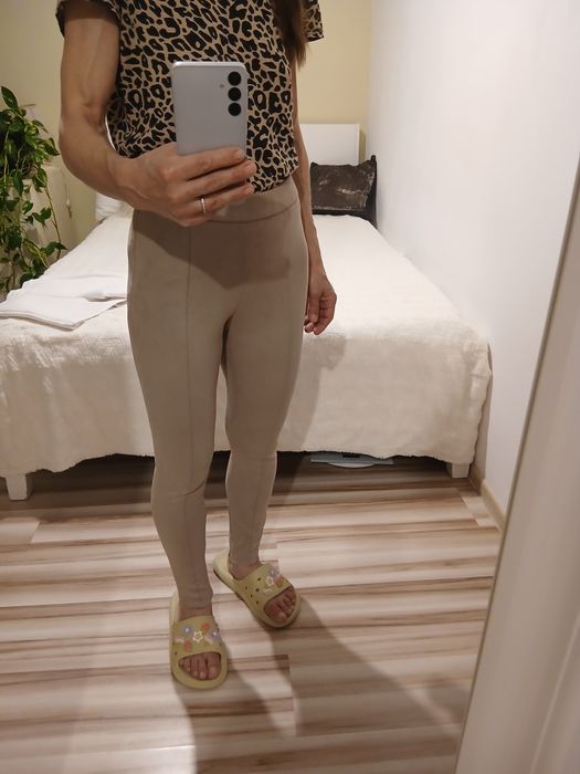 Pantaloni zara noi fără eticheta