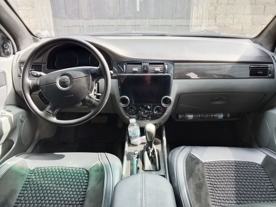 Продам машину Шевроле жентра