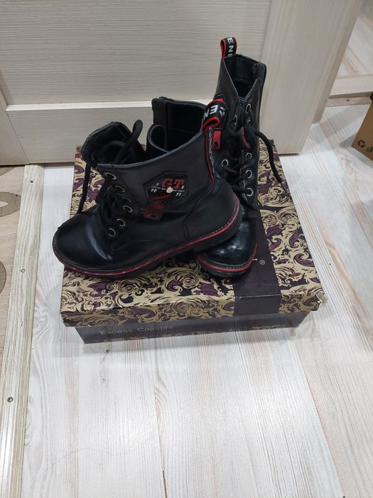 Продам обувь детская