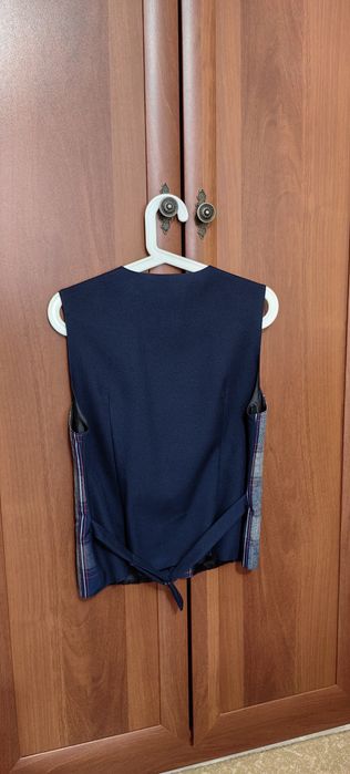 Продам жилет мужской