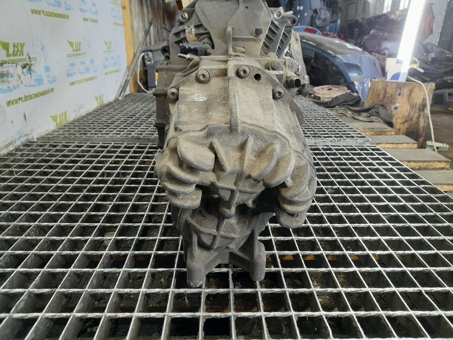 Cutie de viteze manuala 6 trepte 2.0 tdi CSH/ZML 01X301211 Audi A6 4F