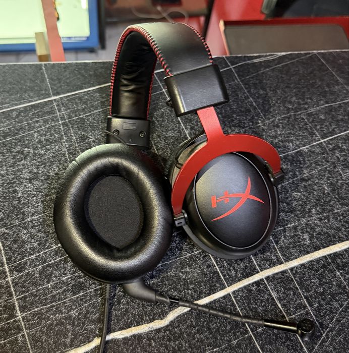 в продаже Hyperx Cloud II