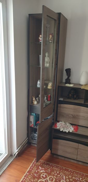 Vand mobila sufragerie