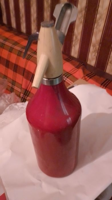 Продавам сифон за сода.