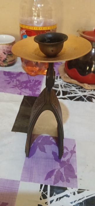 Подсвечник для свечей