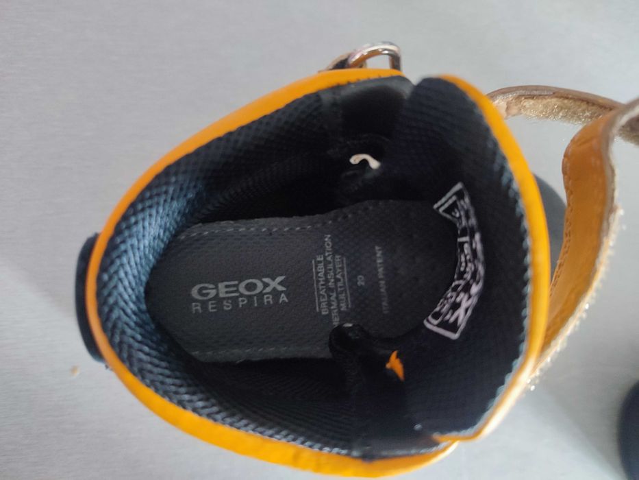 Детски обувки Geox 20 номер