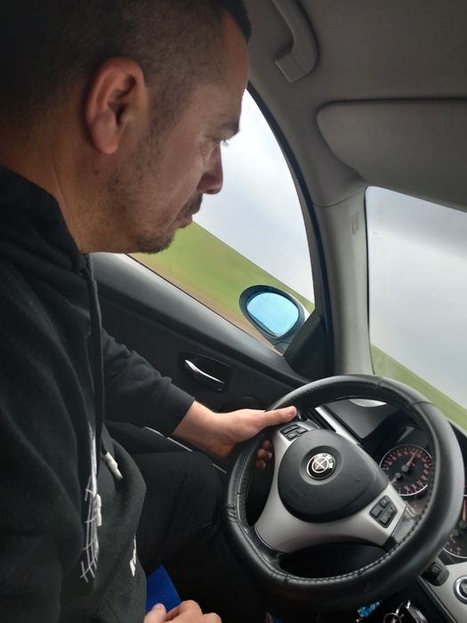 Vând bmv e 90 pornește la sfert