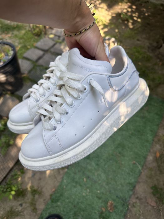 Alexander mcQueen