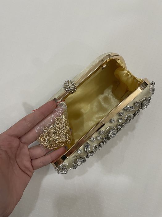 Дамска чанта (клъч)