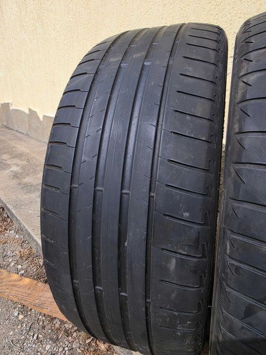 2 бр. летни гуми 225/40/19 Bridgestone MO DOT 3921 4 mm