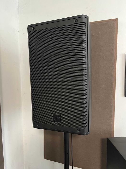 Активни тонколони RCF ART 910-A + стойки