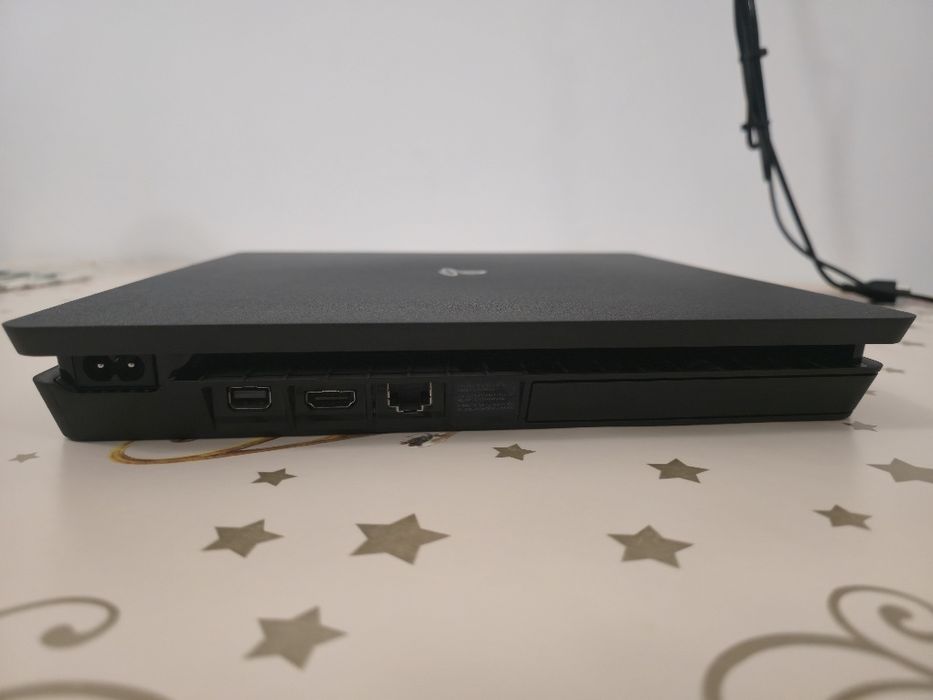 Consola Sony PlayStation 4 Slim 1TB
