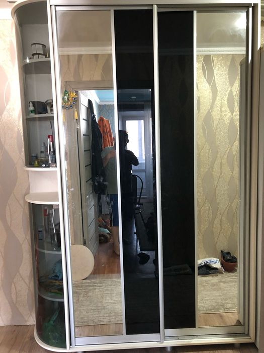 Продам шкаф прихожая