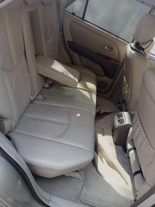 Внедорожник Lexus RX-300