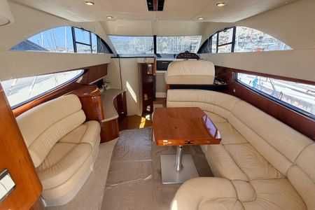 Fairline 40 phantom yachts луксозна яхта