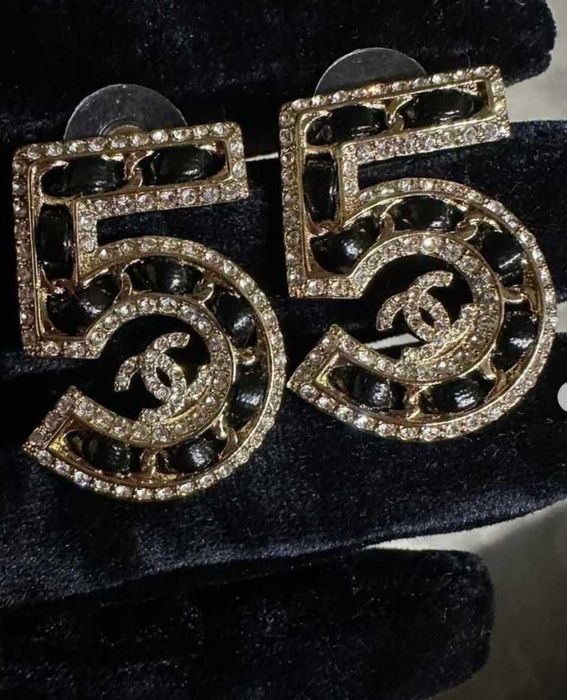 Висок клас Гривна, Обеци,Колие.Моля разгледайте и другите предложения