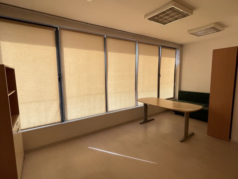 Дава се под наем Офис в Благоевград, Струмско - 22 кв.м за 1500 € - Снимка #7