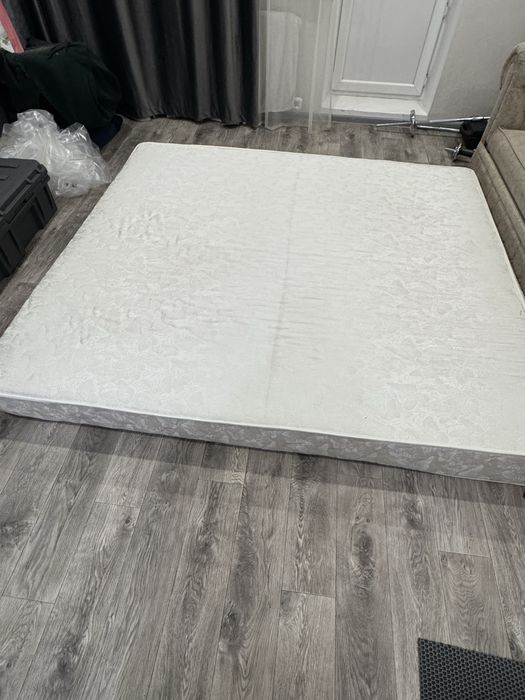 Матрас 200х220 на кровать Кингсайз