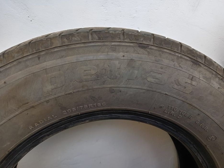 Резина б/у в хорошем состоянии