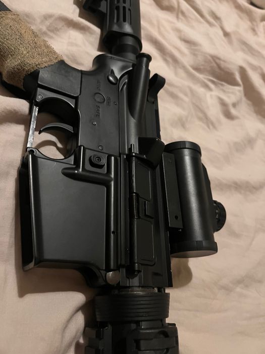 Еърсофт М4 1,6 джаула на батерия,втора ръка