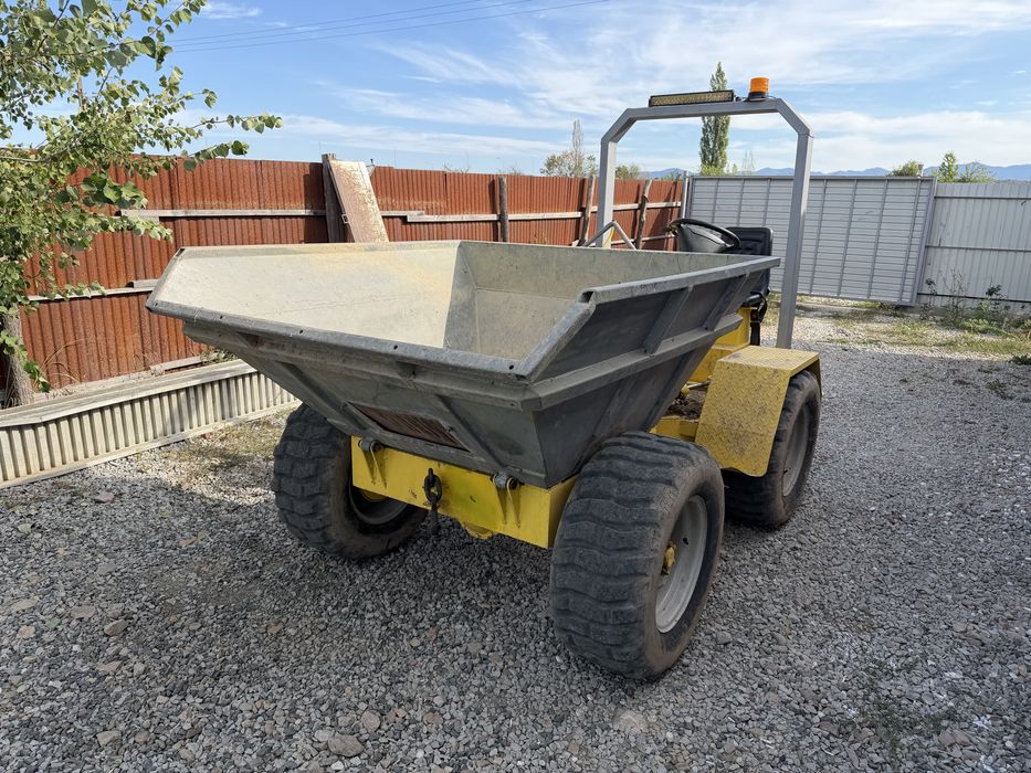De vânzare Dumper 4x4 Articulat de 2 tone Motor Deutz 2 pistoen răcire pe aer  punți Mercedes