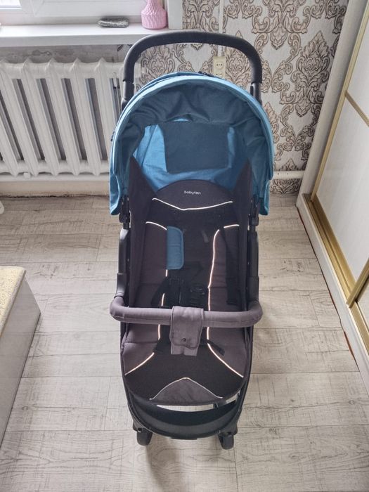 Продам коляску новая.