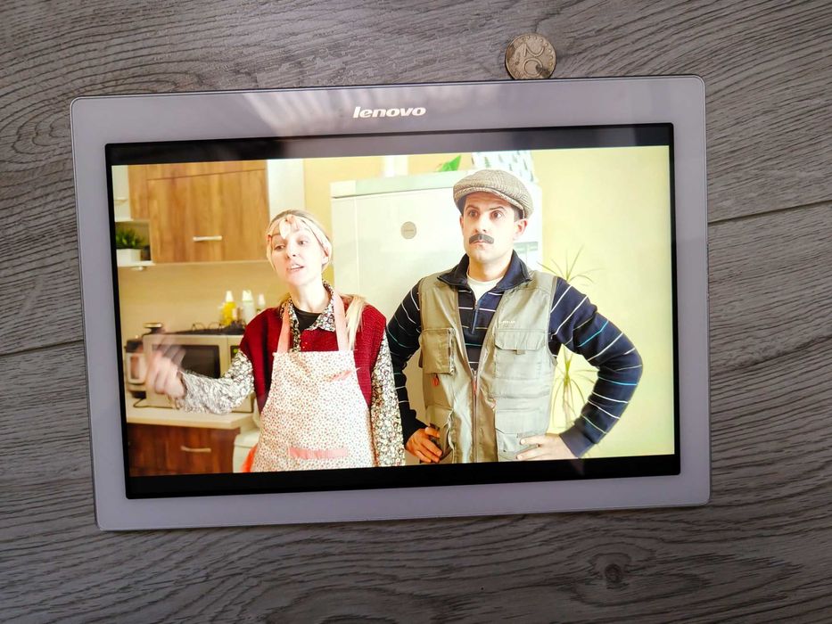 Таблет Lenovo 10 инча +SIM card много запазен