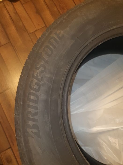 Anvelope vara Bridgestone 235/65/R17