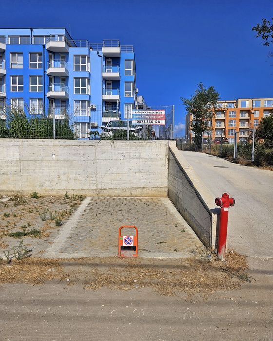 ПАРКОМЯСТО под наем, м-т Пчелина,гр.Варна