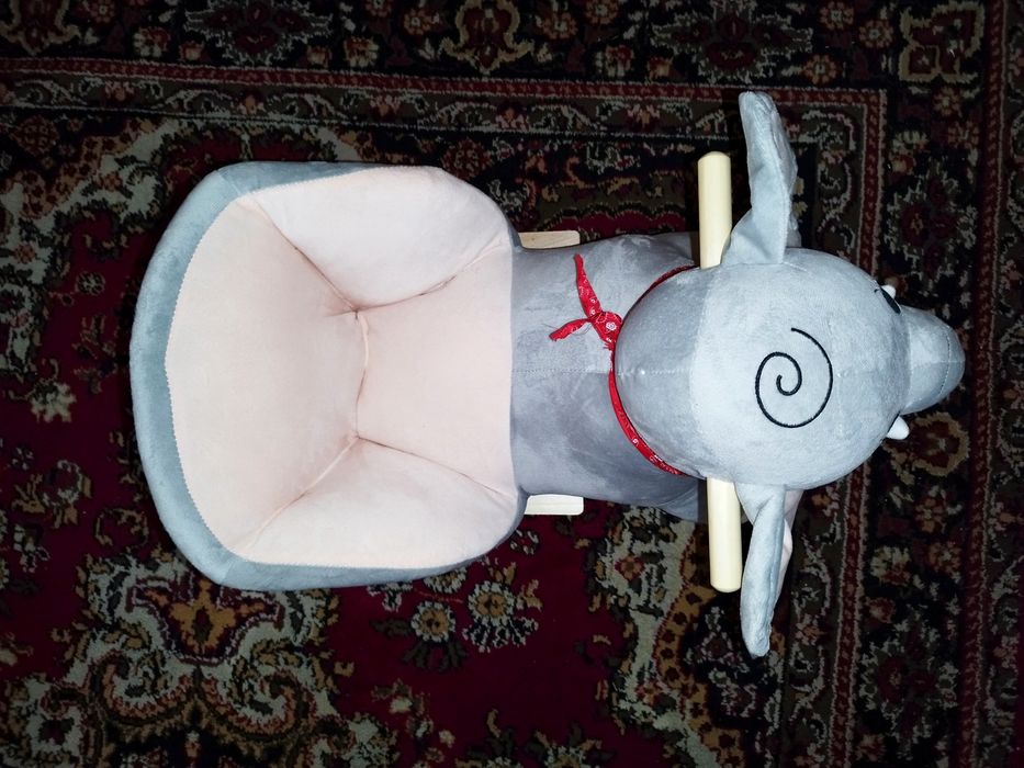 Люлеещо се слонче