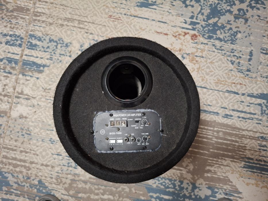 Сабвуфер для авто