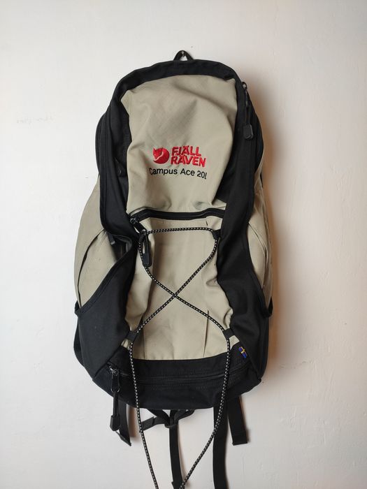 Fjallraven Campus 20L / Deuter AirComfort 35 - Раници