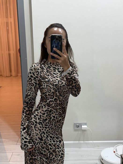 Красивое вечернее платье принт леопард 42-44