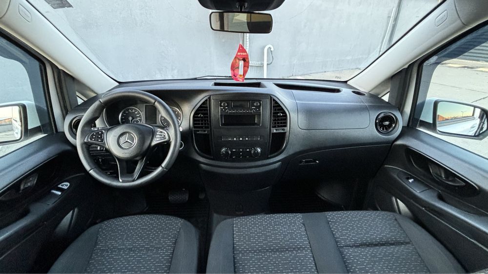 Mercedes-Benz Vito 2022 2.0 Model Extra-Lung 8+1 Locuri Cutie Automata 9G-Tronic Full LED Euro 6