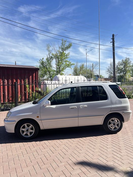 Продам Тойоту Raum